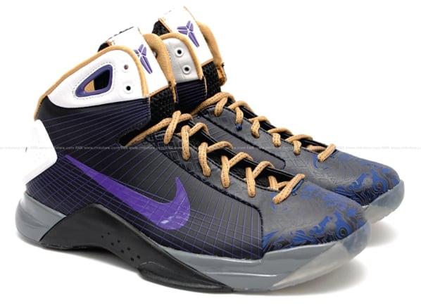 Nike Hyperdunk Supreme - Kobe Making History 81