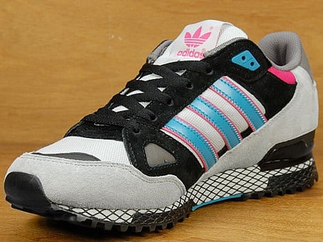 This Adidas "zx750? features a