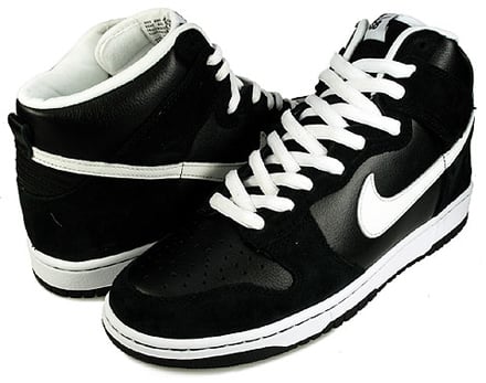 nike dunks black white. Those Dunks are now being