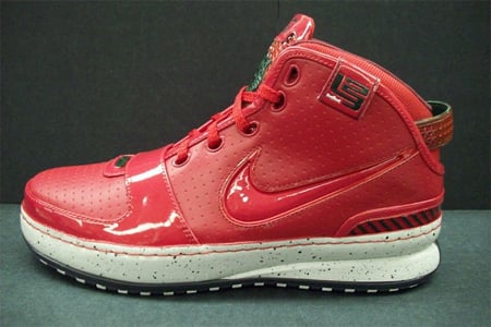 the new lebron james shoes 2010. The influence of New York has