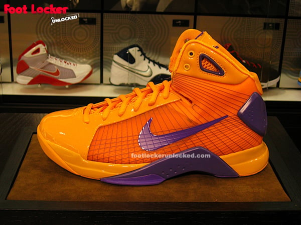  is commonly referred to as the Kobe Bryant Nike Hyperdunk Snake Pool.