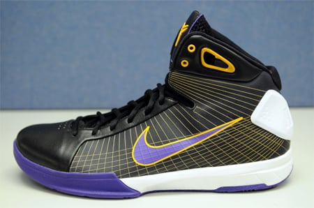 Kobe Bryant was Nike's main advocate for the Hyperdunk as he endorsed 