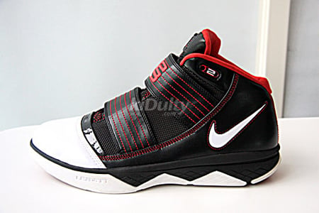 Nike Zoom Lebron Soldier III (3) - Black / White / Red