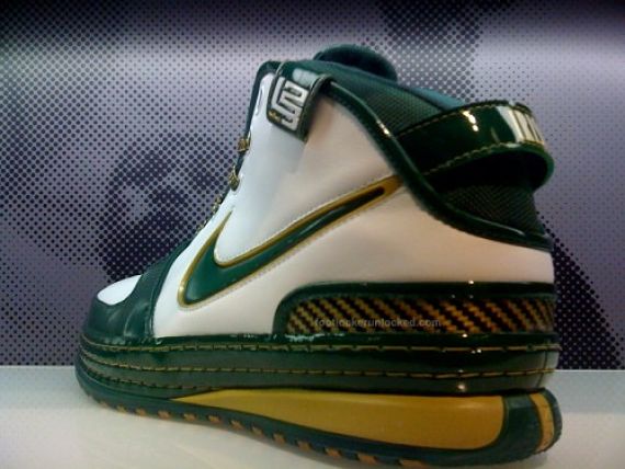 Nike Zoom Lebron VI - SMSV