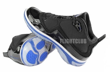 Air Jordan Element - Black / Blue - White