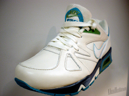 Nike Air Structure Triax 91 Women's - Spring 2010