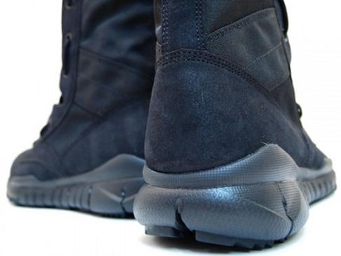 NikeSFB7