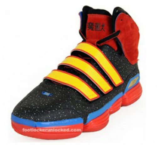 dwight howard shoes the beast. Although Dwight Howard has