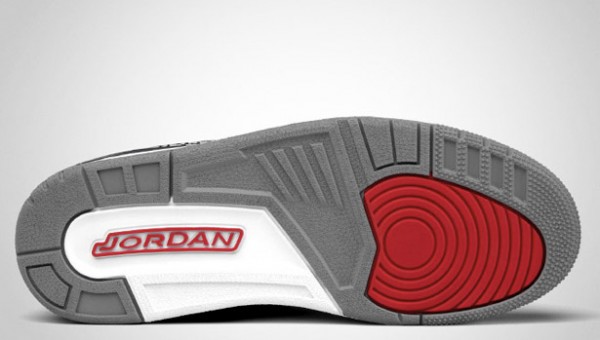 Air-Jordan-III-3-Retro-True-Blue-Official-Images-3-600x340.jpg