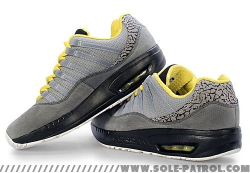 jordan-cmft-viz-air-11-stealthsonic-yellowlight-graphite-black-3