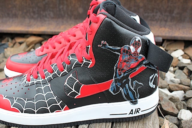 nike spiderman shoes