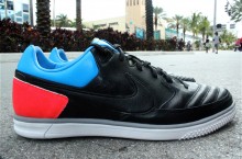 Nike5 StreetGato ‘Black/Blue Glow-Solar Red’