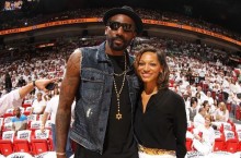 Celebrity Sneaker Watch: Amar’e Stoudemire Courtside in Nike Air Yeezy 2