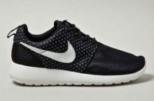 Nike Roshe Run ‘Night Snow’