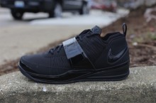 Nike Zoom Revis ‘Black/Black’