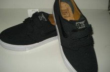 Nike SB Stefan Janoski ‘Black Velcro’ Sample