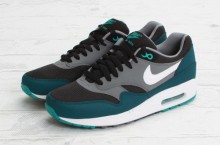 Nike Air Max 1 Essential ‘Black/Mid Turquoise’