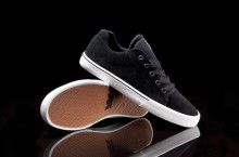SUPRA Assault Low Top ‘Black Suede’