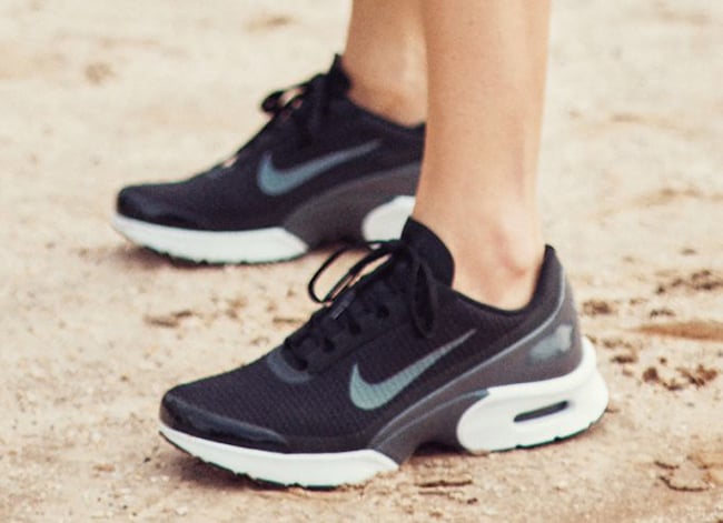 Nike WMNS Air Max Jewell Release Date | SneakerFiles
