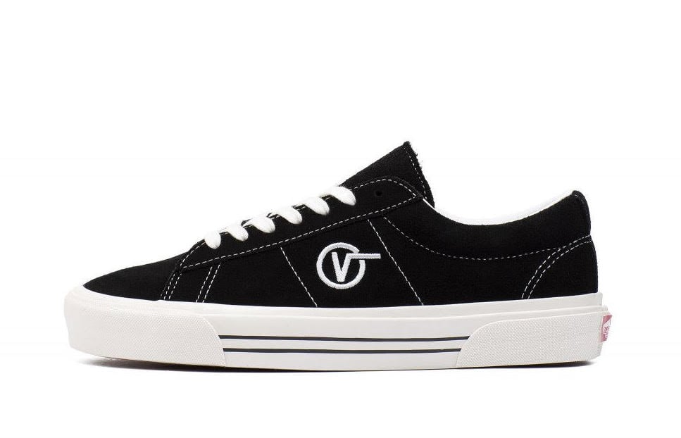 wide vans style shoes