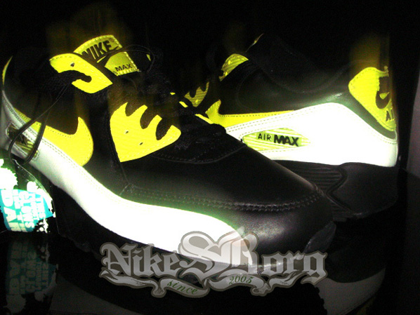 Nike Air Max 90 Glow in the Dark