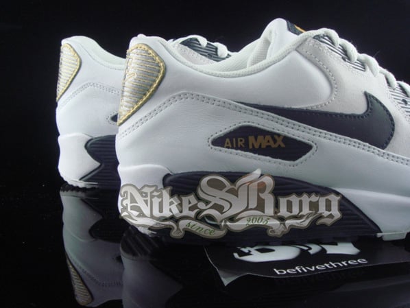 Nike Air Max 90 White/Dark Obsidian Metallic Gold
