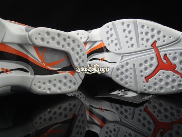 Air Jordan Retro 8 White/Stealth-Orange Blaze Sliver