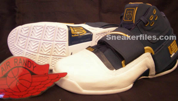 Nike Zoom LeBron Soldier Small Preview