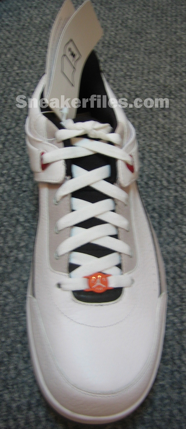 Jordan Classic 87 White/Varsity Red-Lite Graphite-Neutral Grey