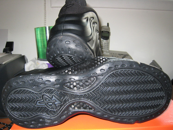 Nike Foamposite One Retro Black Released