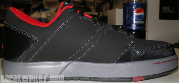 Jordan 1 Nu Retro Black/Red/Grey Detailed Look