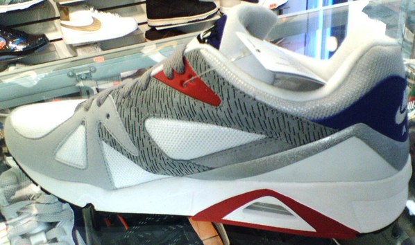 Nike Air Structure Retro Sample
