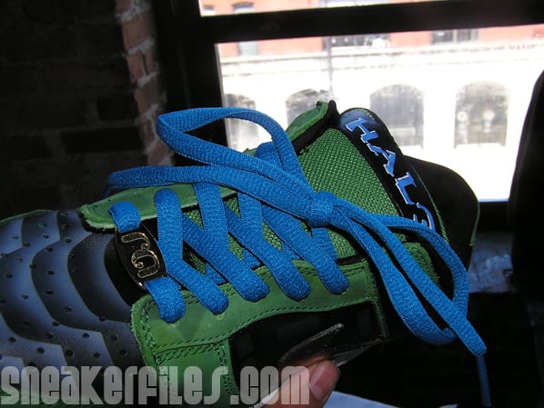 Nike Dunk Halo 3 Customs