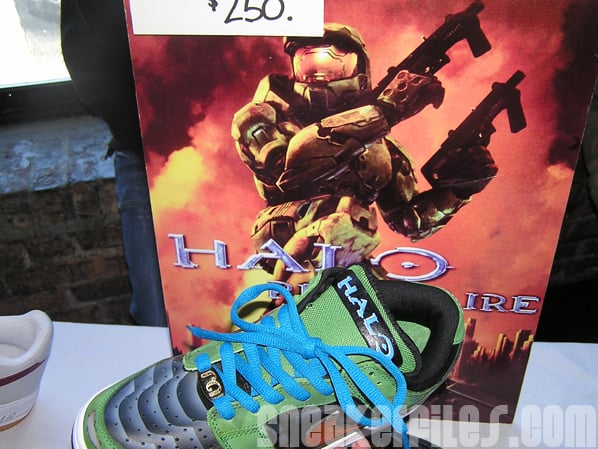Nike Dunk Halo 3 Customs