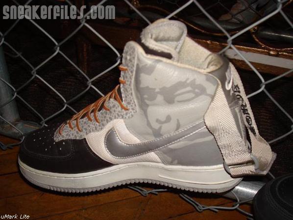 Sneakerpimps Draws 7000 Feet to the Roseland Ballroom in NYC