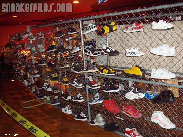 Sneakerpimps Draws 7000 Feet to the Roseland Ballroom in NYC