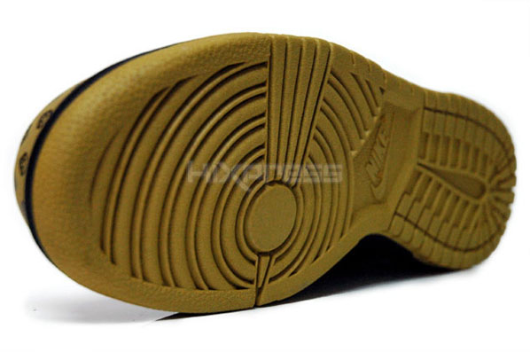 Nike Dunk Low Gold Diamond Now Available