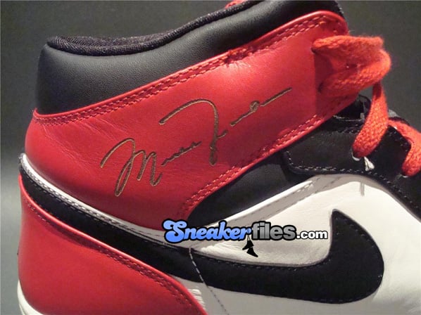 Air Jordan I 1 Black Toe Lasers