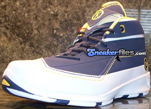Converse Wade 3 Marquette Player Exclusive