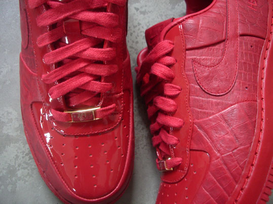 realmad HECTIC x Nike Air Force 1 Supreme