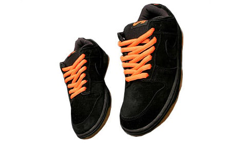 nike sb dunk low black and orange