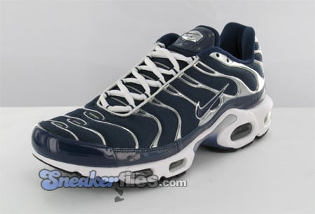 latest nike tns footlocker