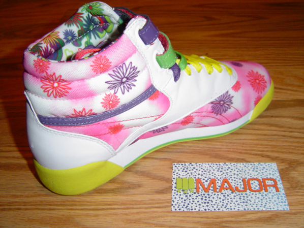 Reebok Womens Valentines Day Pack