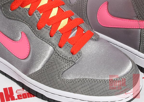 Nike WMNS Dunk High Premium - Medium Grey/Laser Pink