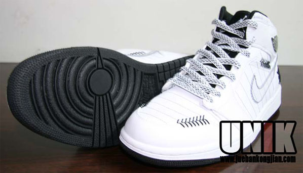 Air Jordan I (1) Opening Day Pack White / Black - Silver