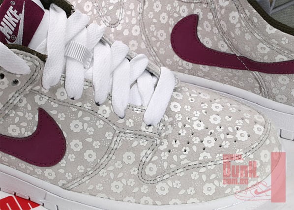 Nike WMNS Dunk Low CL - Loganberry