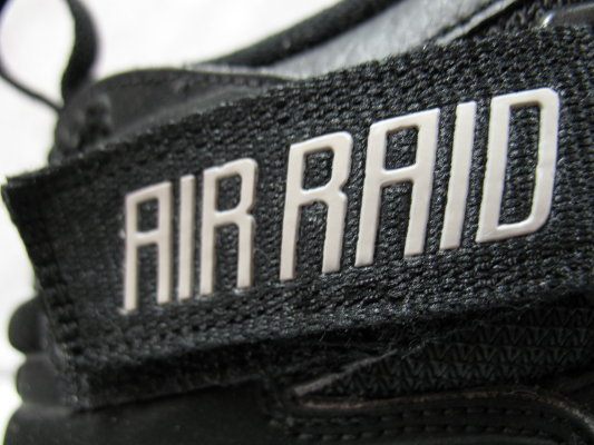 Nike Air Raid Retro Black / Medium Grey - White