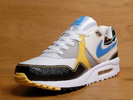 Nike Air Max Light - Sail /Vivid Blue / Black / Sulphur Yellow