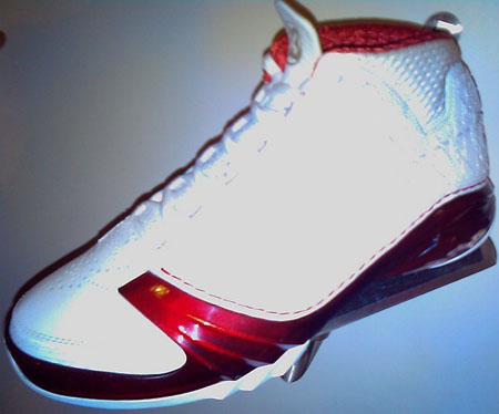 Air Jordan XX3 (23) White / Varsity Red – Metallic Silver Preview