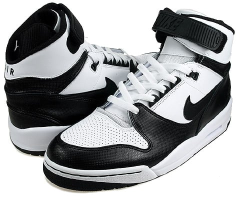 Nike Air Assault and Air Burst - Black / White Pack